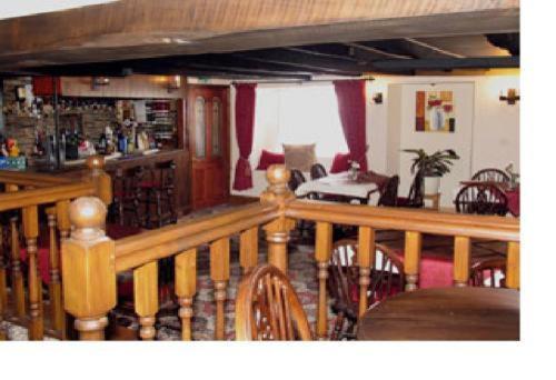 The White Hart Hotel Menheniot Bagian luar foto